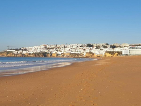 Casa dos Sinos Beach Apartment 1